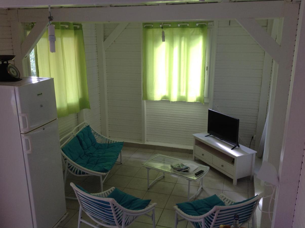 Villa Location De Meubles Morne-a-l'Eau Exterior foto
