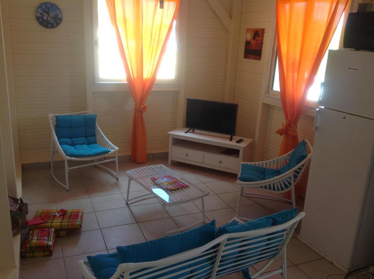 Villa Location De Meubles Morne-a-l'Eau Exterior foto